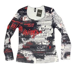STYLEWE Black and Red Scoop Neck Slim Fit Graphic Long Sleeve Top